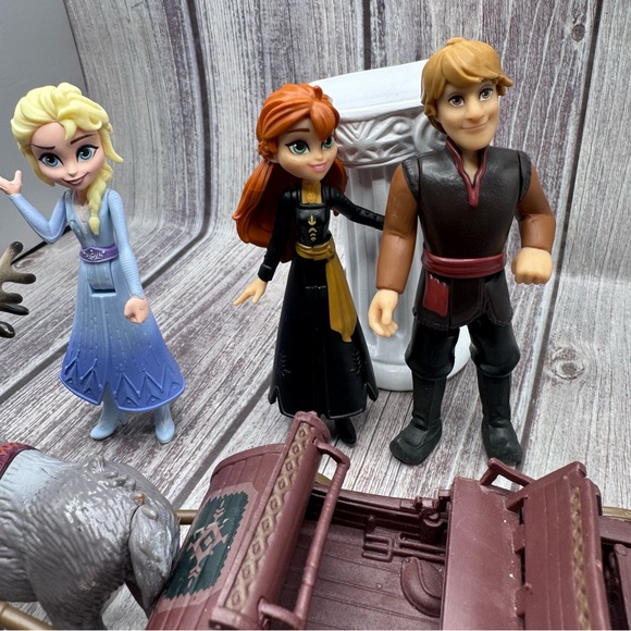 Disney Hasbro 2018 Frozen Characters Set - Picture 9 of 12